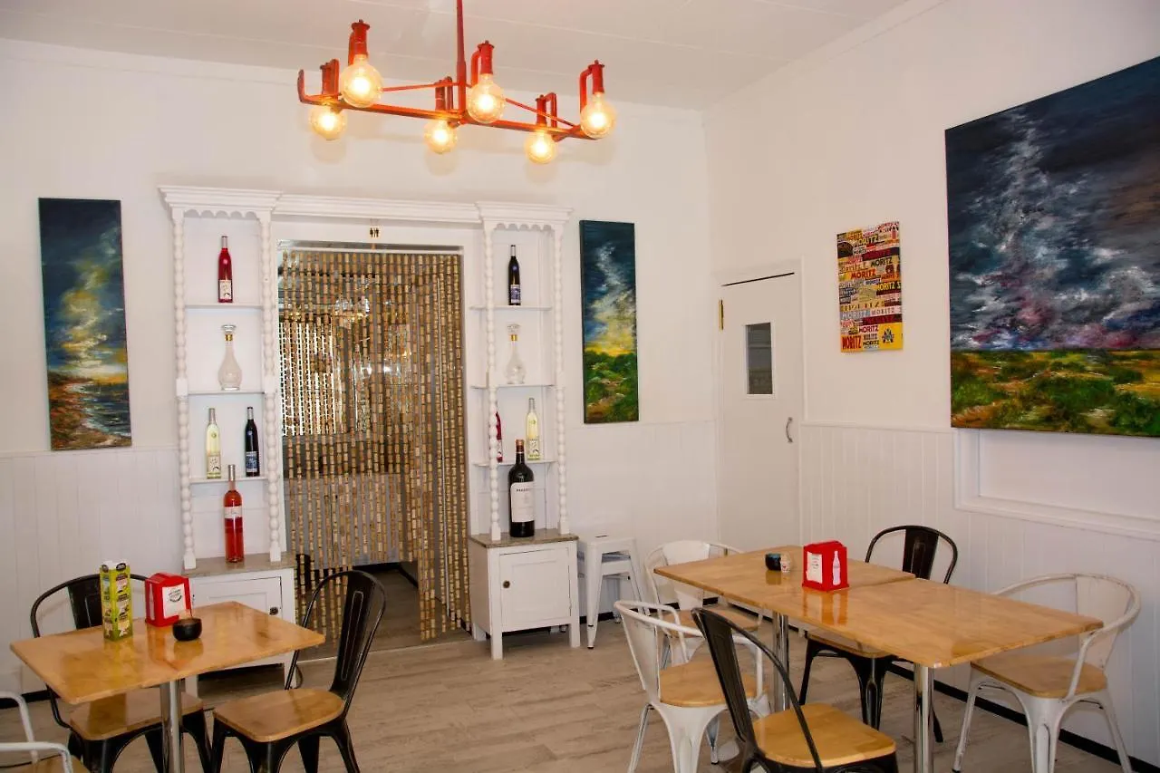 Hostal Emporda Castello  D'Empuries 0*,